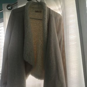 Hollister Fuzzy Sweater (HALF OFF)